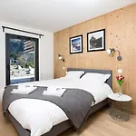 La Cordee 504 - Year Chamonix