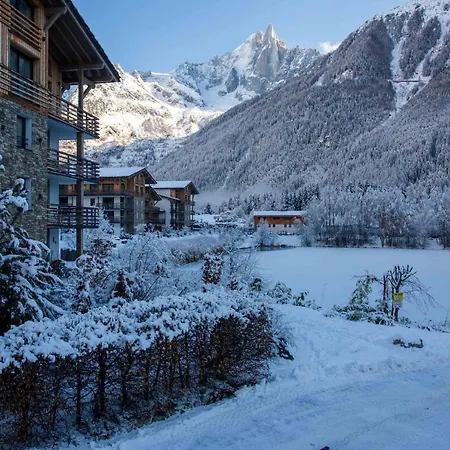 La Cordee 504 - Year * Chamonix Mont Blanc